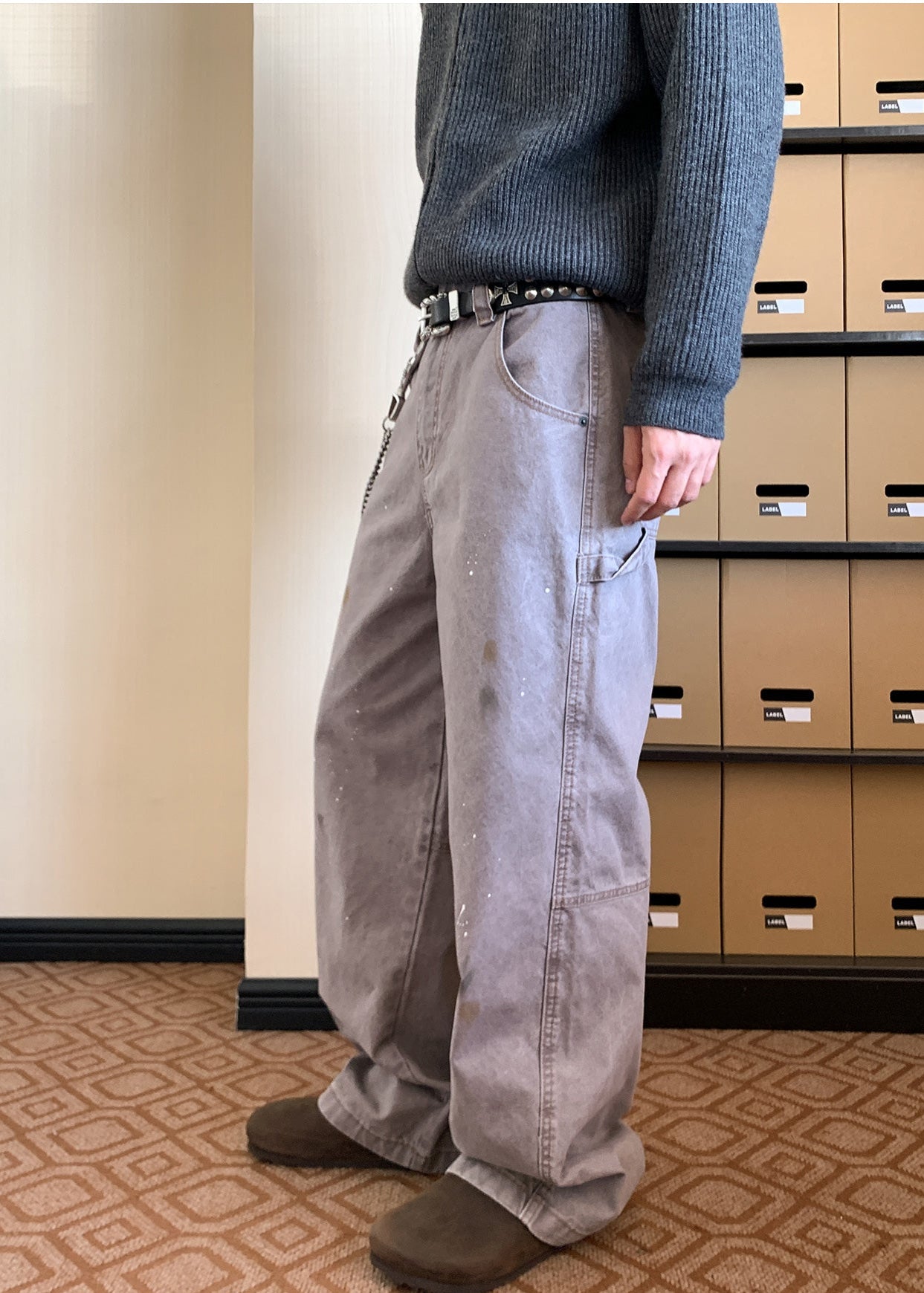 Cargohose mit Farbspritzern