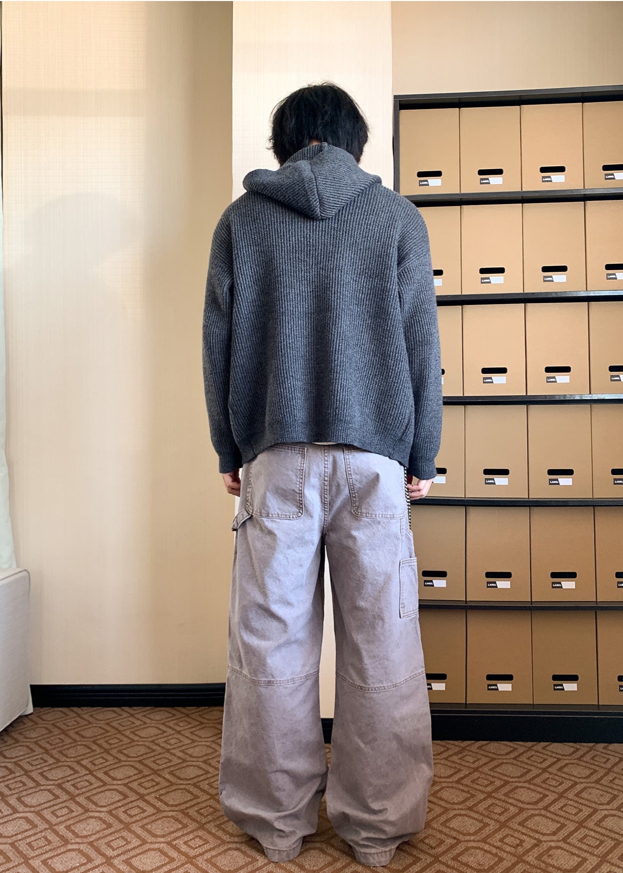 Cargohose mit Farbspritzern