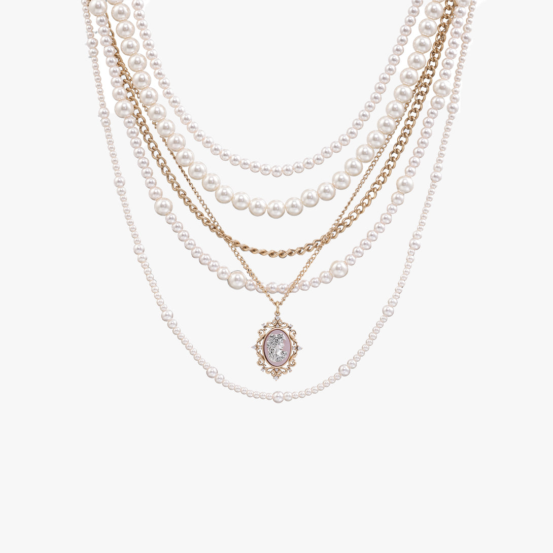 Gala Pearl Necklace