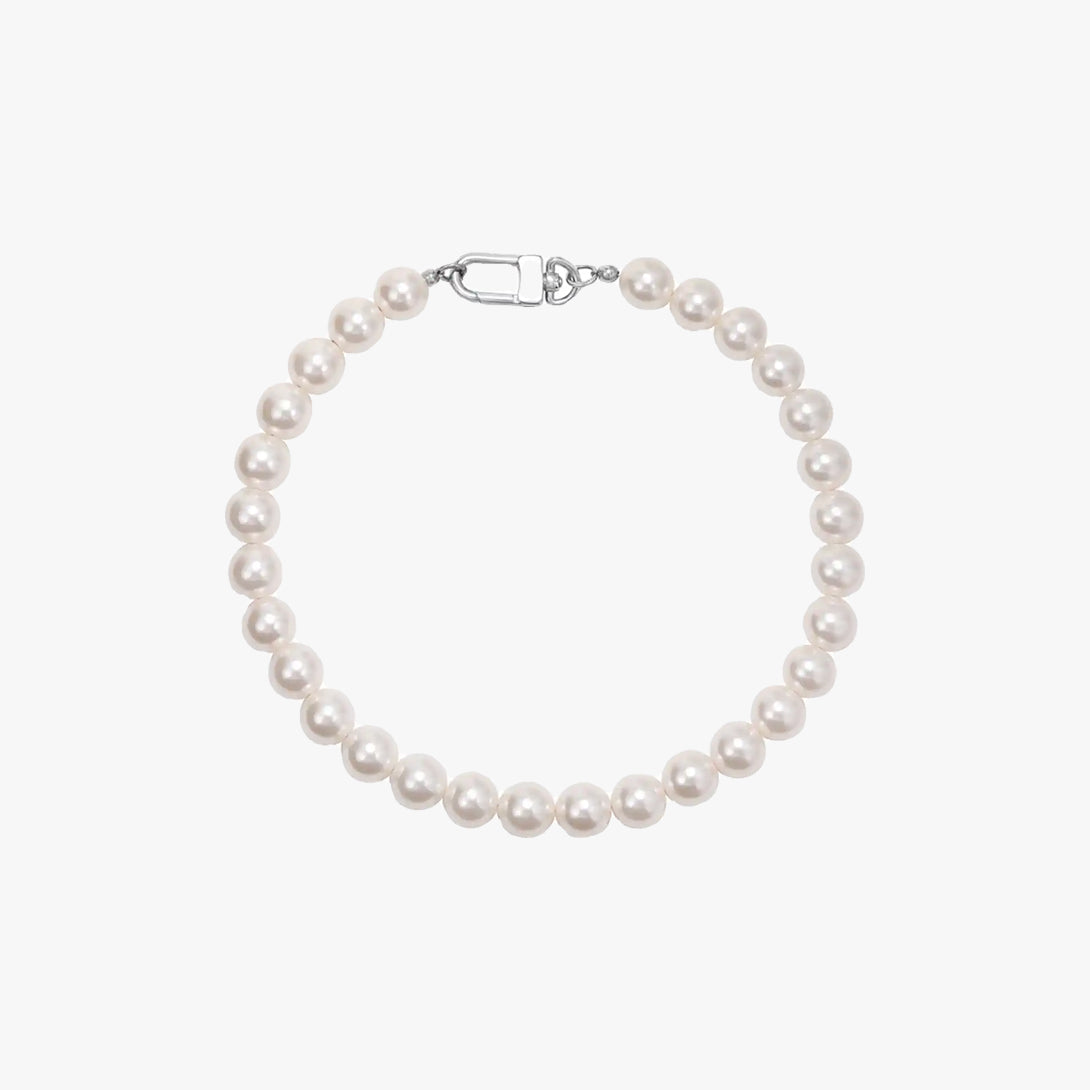 Buckle Pearl Necklace